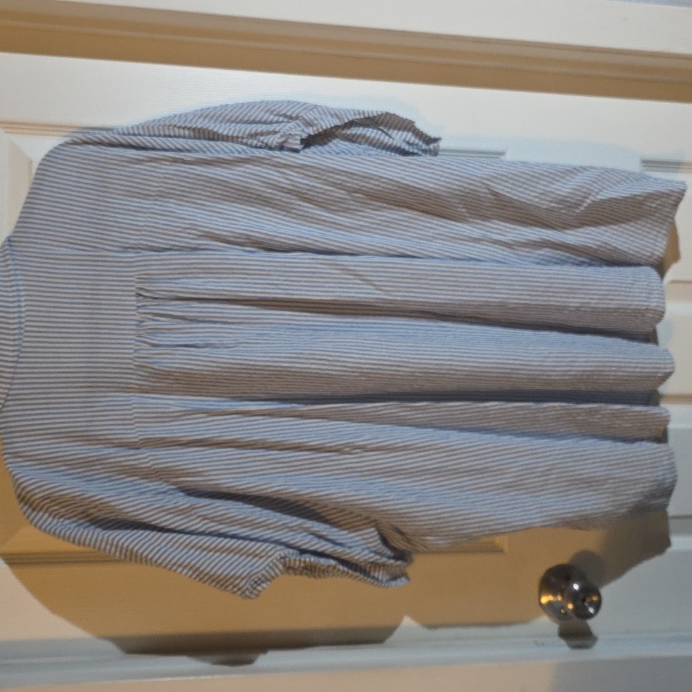 Blue and White Striped Button-Up Shirt - Picture 3 of 3
